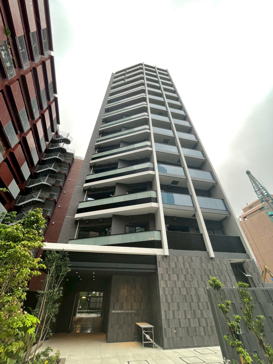 港区の新築分譲賃貸マンション【グランスイート麻布六本木】新規賃貸募集情報！