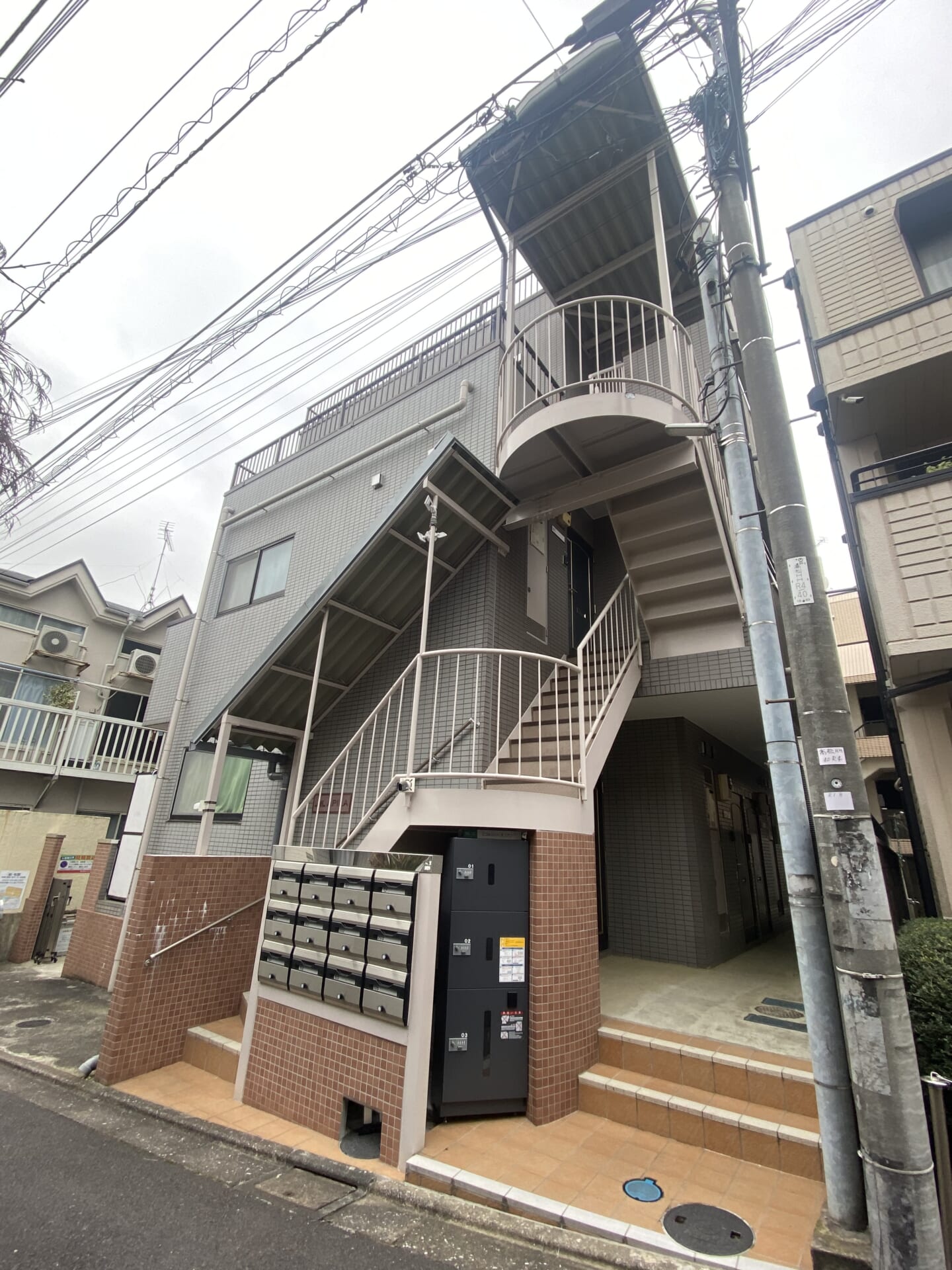 APILAの外観