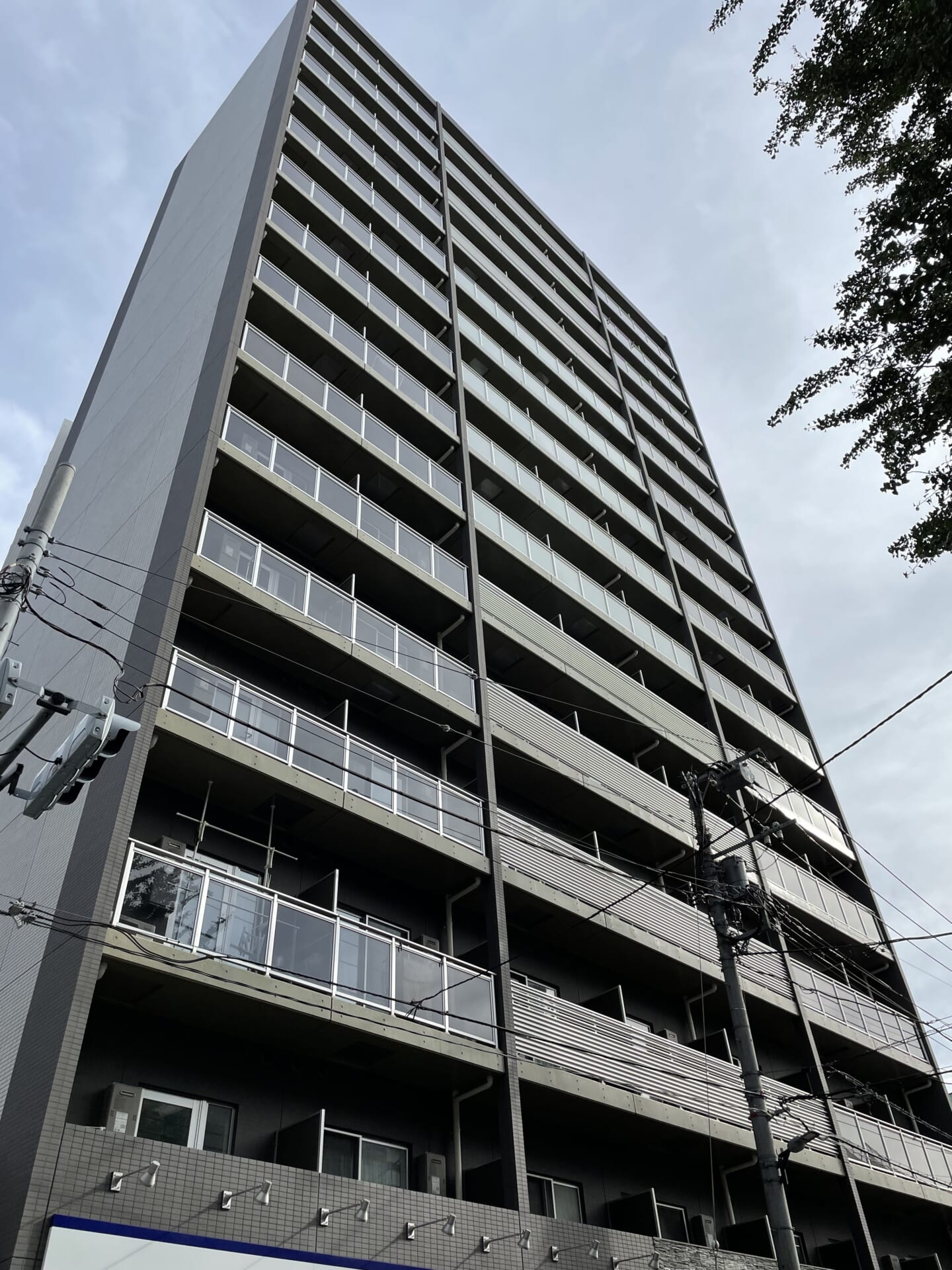 ＡＸＡＳ ＨＹ‘s　板橋区役所前の外観