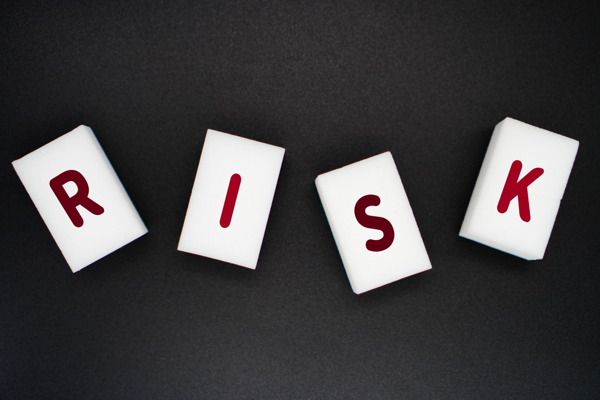 外国人（非居住者）オーナー物件の落とし穴！税務・契約・管理の実務ポイント|賃貸アパート経営・マンション経営の知識